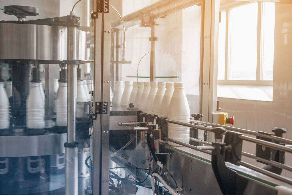 Inspección automatizada de cierres, sellado y nivel de llenado en envases